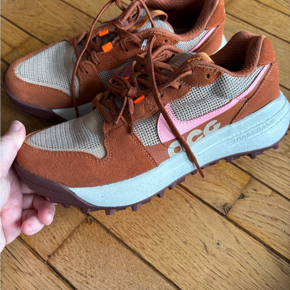 Nike ACG Trail Sneakers - Pink, Brown, and Orange - Picture 10 of 11